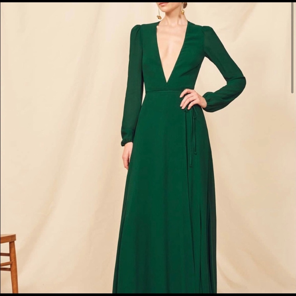 New never worn Reformation Milan dress in emerald.